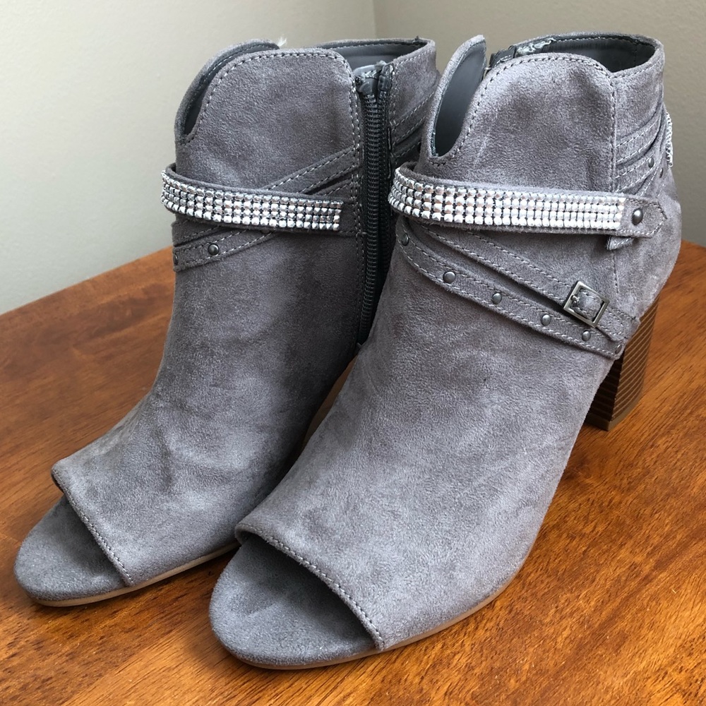 Gray High Heeled Open-Toed Booties!